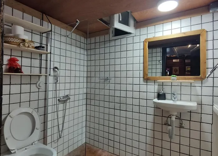 Katafygio-oiti Lodge Παύλιανη